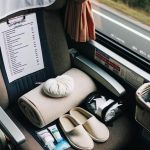 貸切バスでの快適な移動のための持ち物チェックリスト